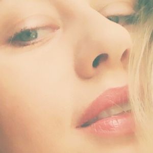 Meet your Posher, Dee